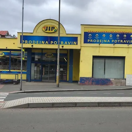 Apartman Helena 公寓